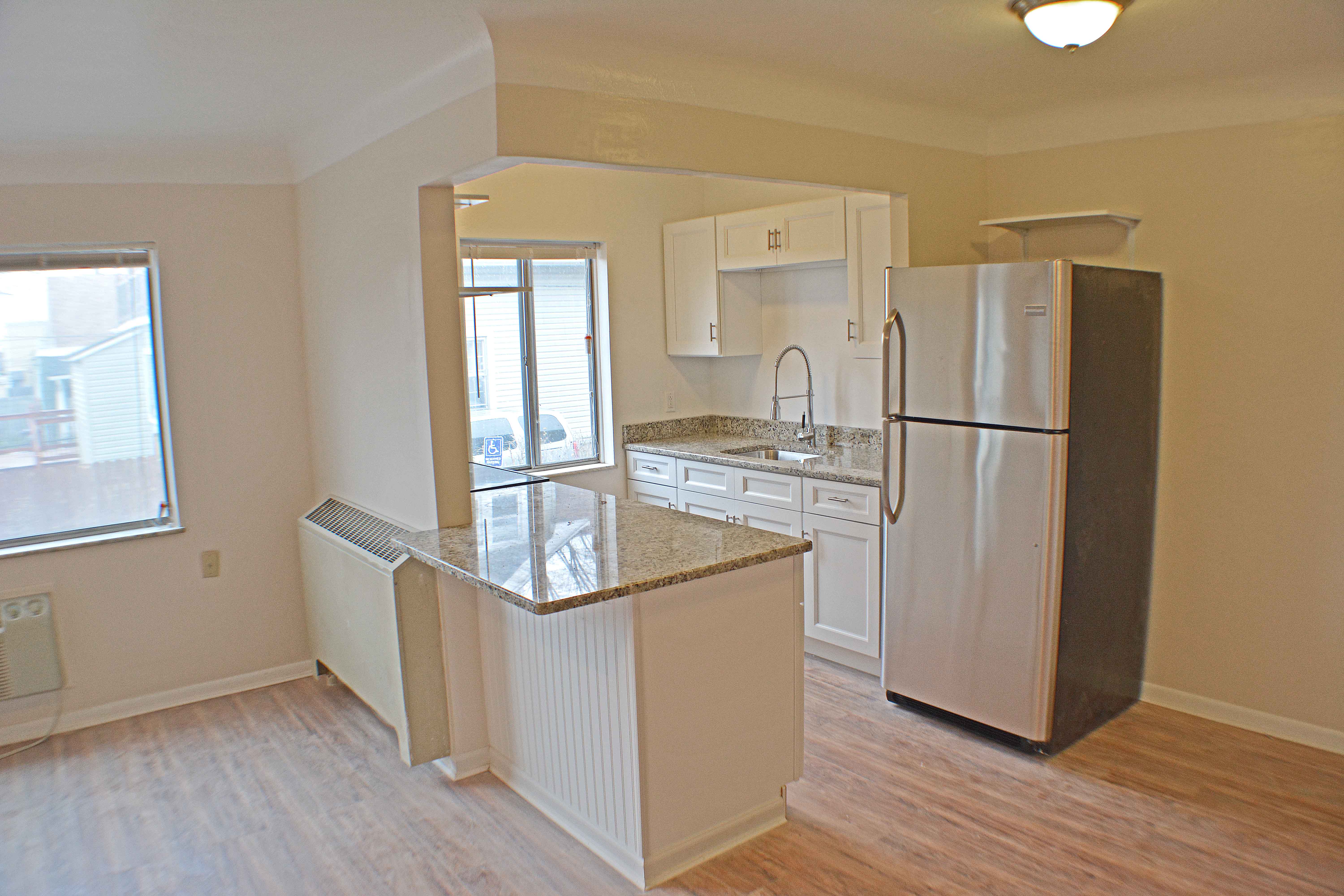 Diamond Creek Apartments,Lakewood, OH 44107 Northlake Management